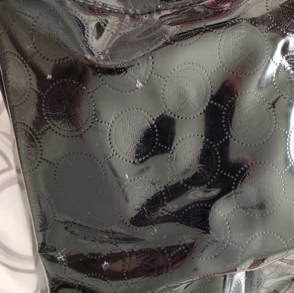 Michael Kors purse - Picture 9 of 9